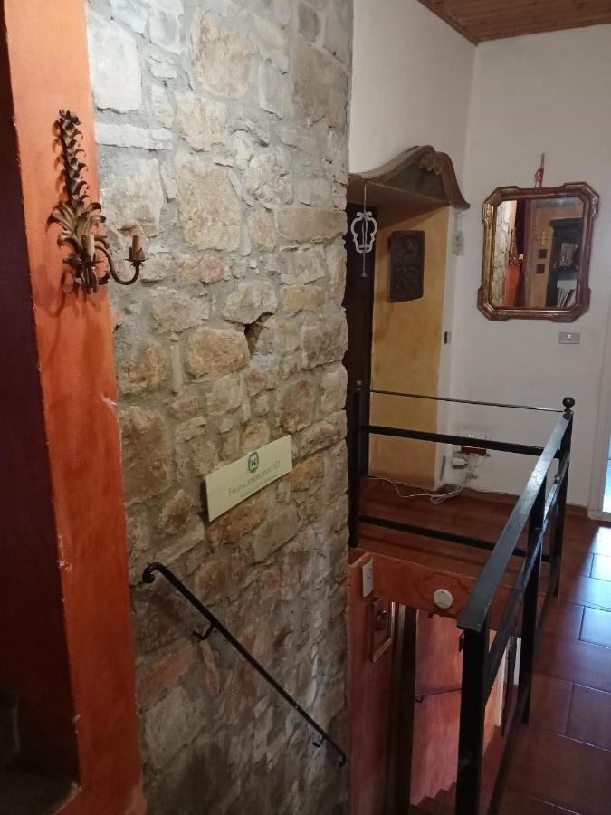 Morelli House Hostal Montalbo Exterior foto