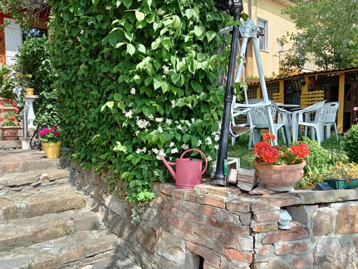 Morelli House Hostal Montalbo Exterior foto